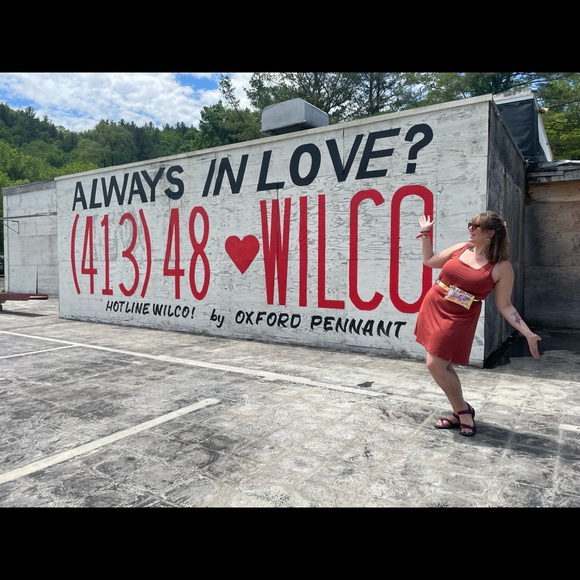 Meet your Posher, Robin - Picture 2 of 7